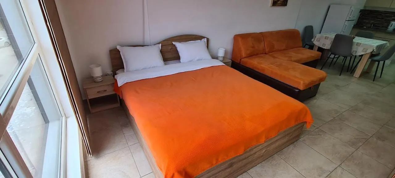 Studio Apartment Ultima - Super Center Burgas 0*,  Bulgaria