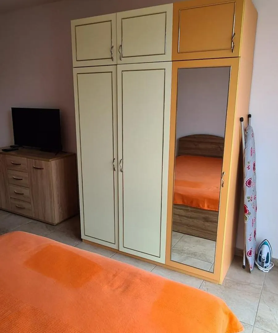 Studio Apartment Ultima - Super Center Burgas 0*,